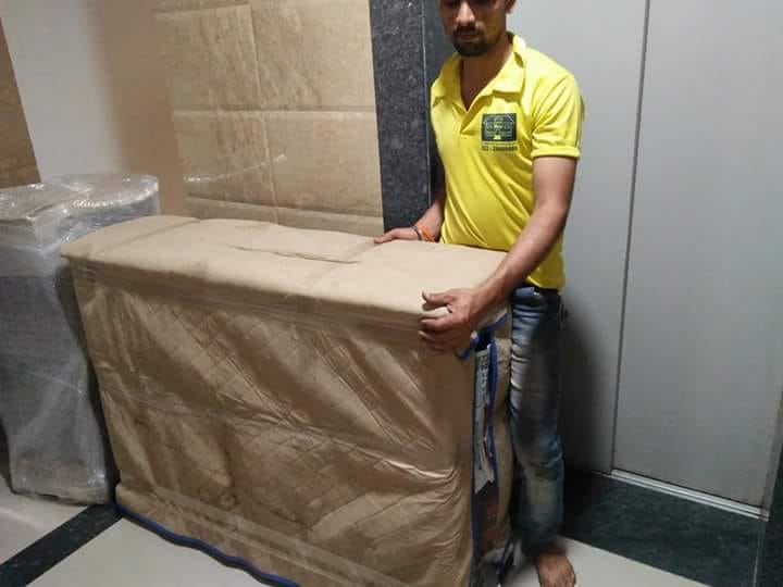 movers and packers in Kherwadi